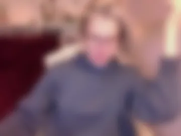 holly_bourbon photo 4