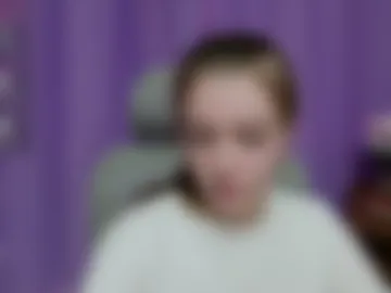 holly_kittenss photo 3