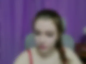 holly_kittenss photo 2