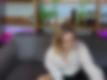 holly_pollyy webcam preview