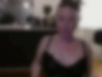 hollybbgxx live webcam preview
