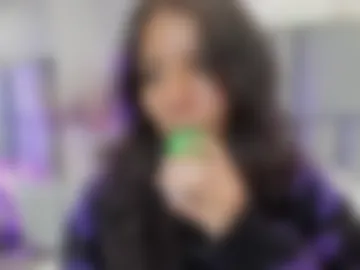 hollypeach_ webcam preview