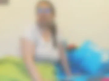 honeyhotpaty webcam preview