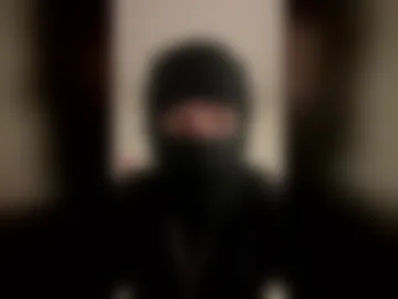 hopsononeleg photo 3