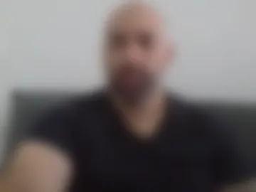 hornybastardmanx live webcam preview