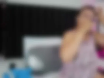 hornylatimommy webcam preview