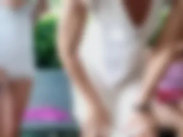 hotfallinganna photo 8