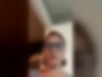 howdoyoulikeit87 webcam preview