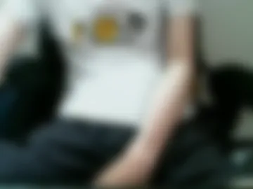 hug_me webcam preview