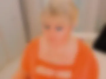 huge_booobs live webcam preview