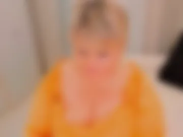 huge_booobs webcam preview