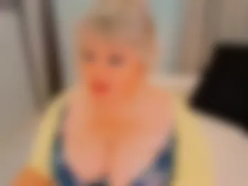 huge_booobs photo 2