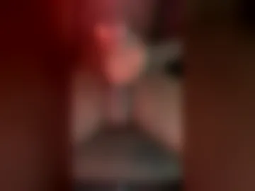 hugeblackking live webcam preview