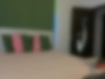 hugeboobserin webcam preview