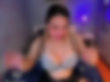 hugecock_emma live webcam preview