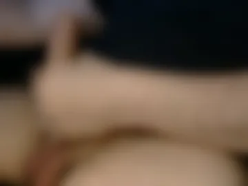 hugeuncutcock04 webcam preview