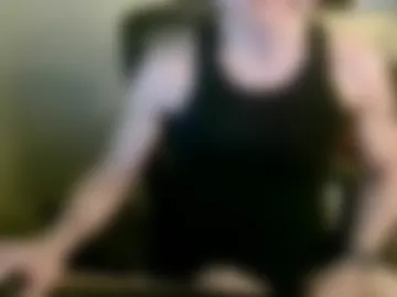 hughethigh live webcam preview