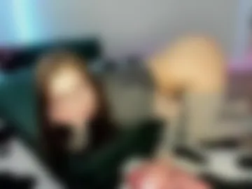 iampiggygirl webcam preview