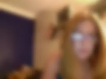 iampoppyy photo 3