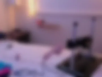 icanbnaughty1983 live webcam preview