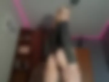 ilianamessersmith photo 6