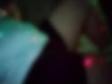 ilikewentyoubiteyoulips photo 3