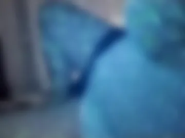 ilikewentyoubiteyoulips photo 2