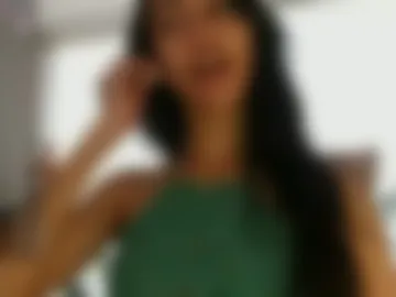 innocentlatiina webcam preview