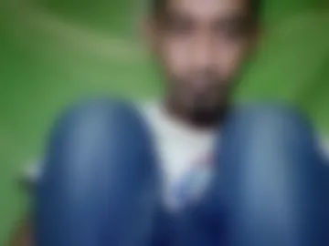 interne8famous photo 2