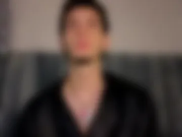 isaacblaze_ photo 2