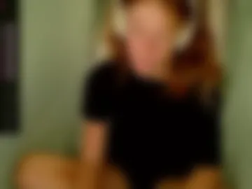 its_lily webcam preview