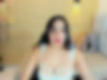 ivonnereyes photo 6