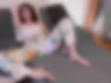 janelyrne webcam preview