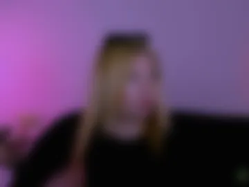 juli_kisss webcam preview