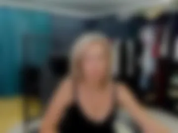 julia__cherry_ webcam preview