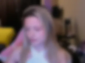 julie_flores photo 6