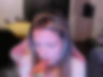 julie_flores webcam preview