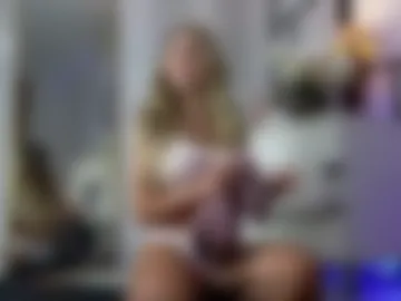 jully_lov webcam preview