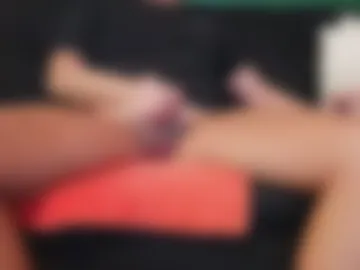 justcheckinitout81 live webcam preview