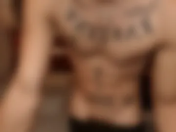 justine_hunk photo 3