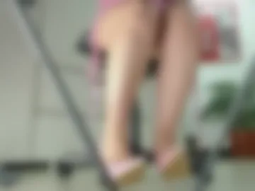 karinbellee photo 3