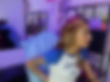 karlaslutskinny__ photo 2