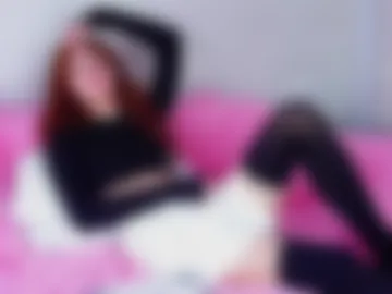 karolinerush photo 9