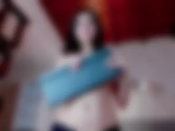 karolynelune photo 3