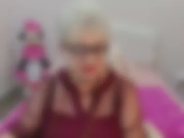 kaylesmoll photo 3