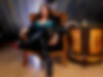 khaleesidomme photo 9