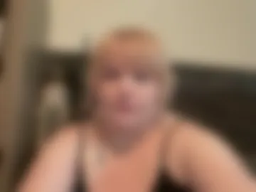 kiki__strange photo 7