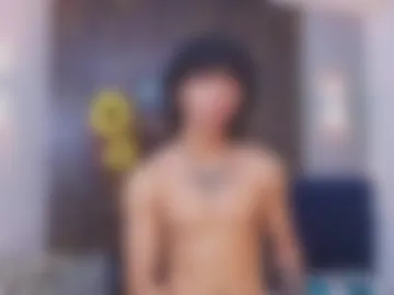 kim_curly_ live webcam preview