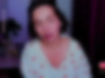 kindhazelhere_ webcam preview