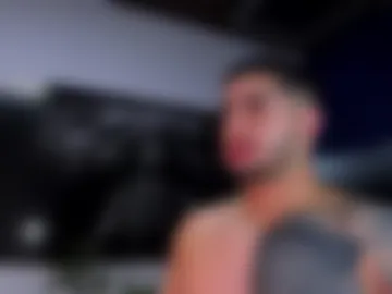 king_falconer photo 3